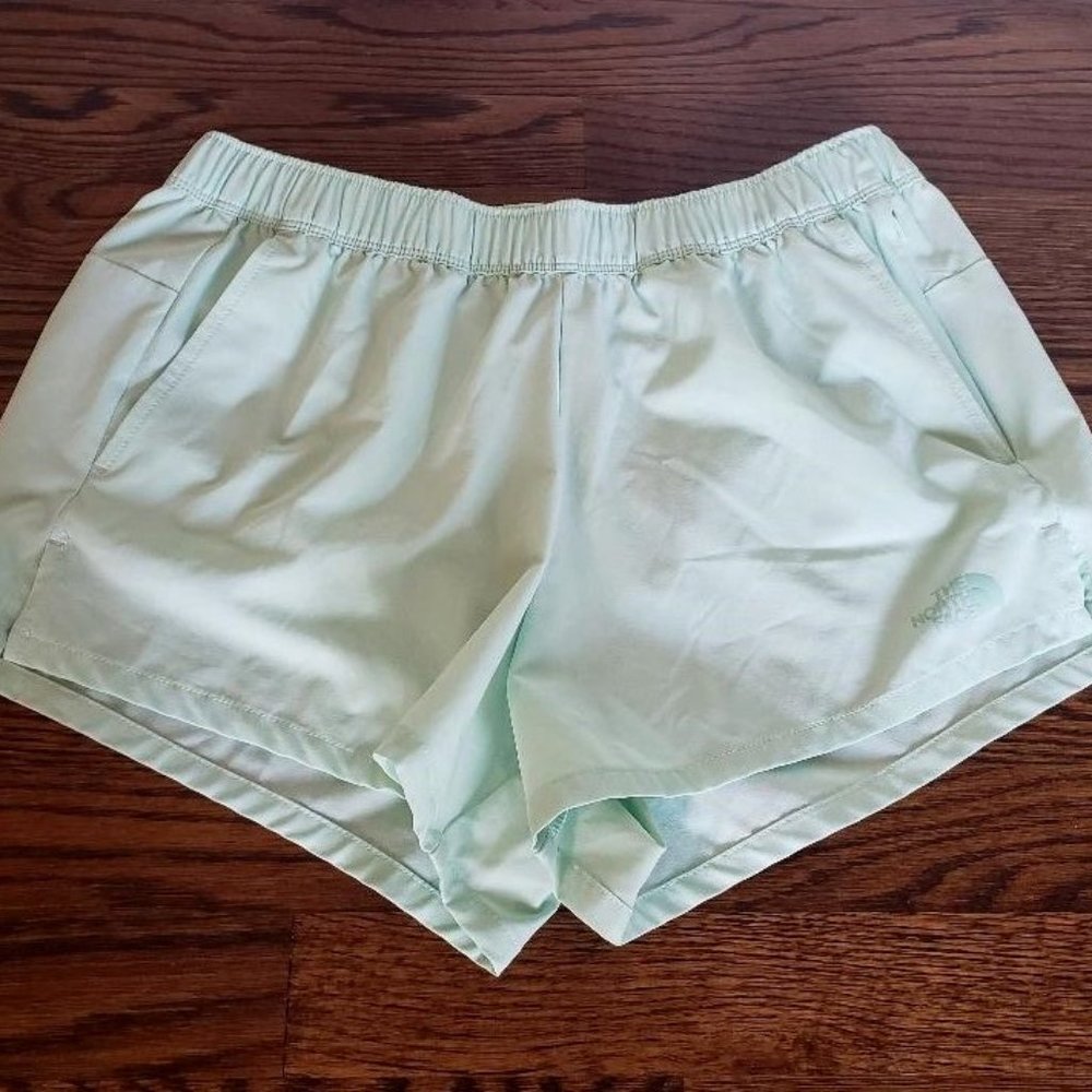 THE North Face Lime Green athletic shorts with pockets unlined Womens Size Med